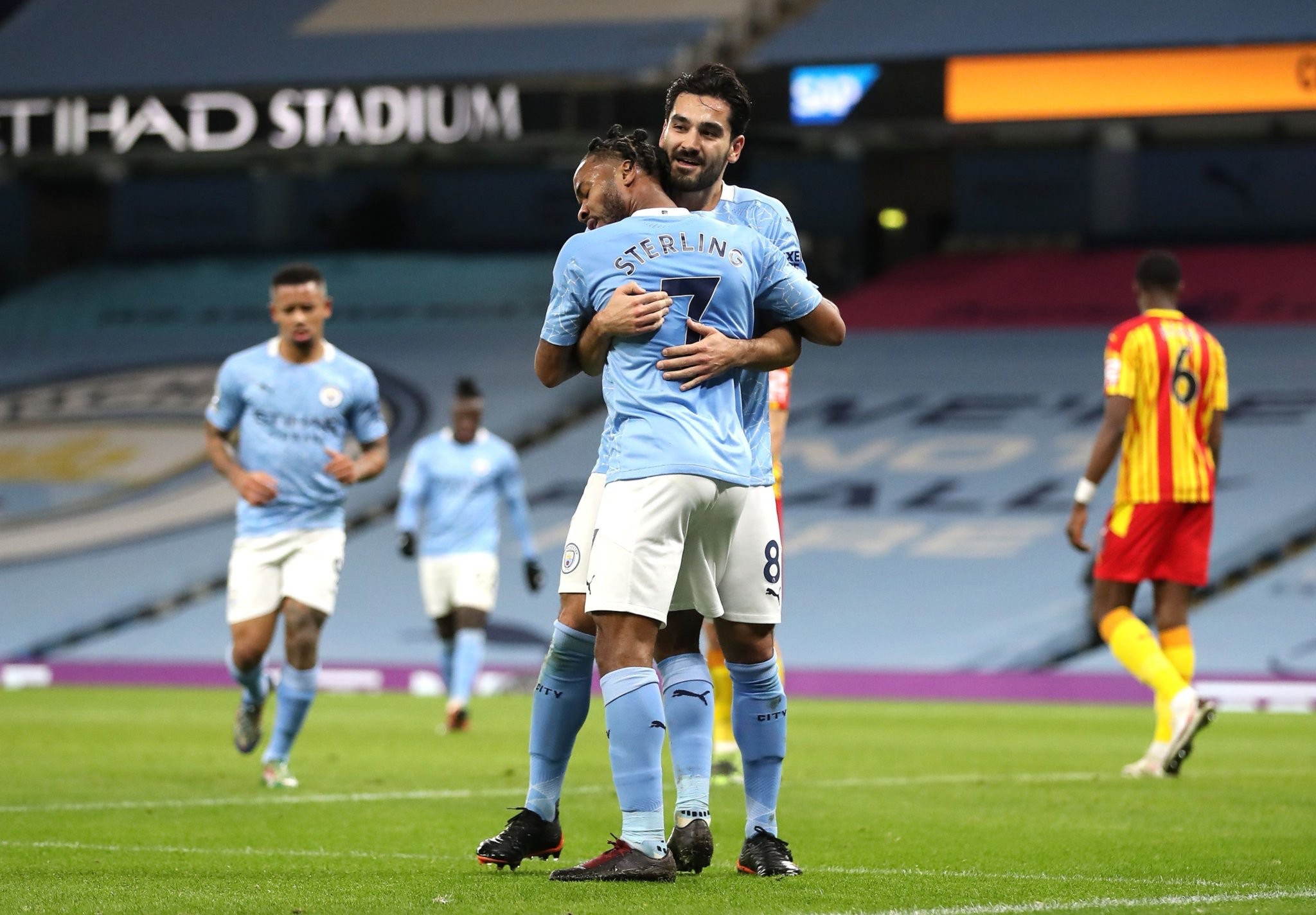 之間的微妙 之間的微妙