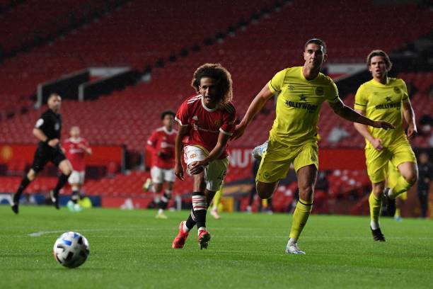 表现耀眼 表现耀眼