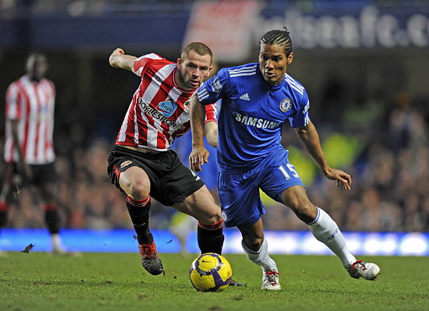 爭激烈的足 爭激烈的足